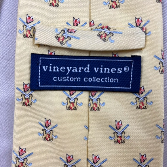 Vineyard Vines 54th Annual Elkridge Green Spring Hand Made 100% Silk Men Tie - Picture 5 of 8